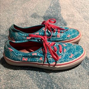 Vans Hello Kitty Lace Sneakers, Sz 7